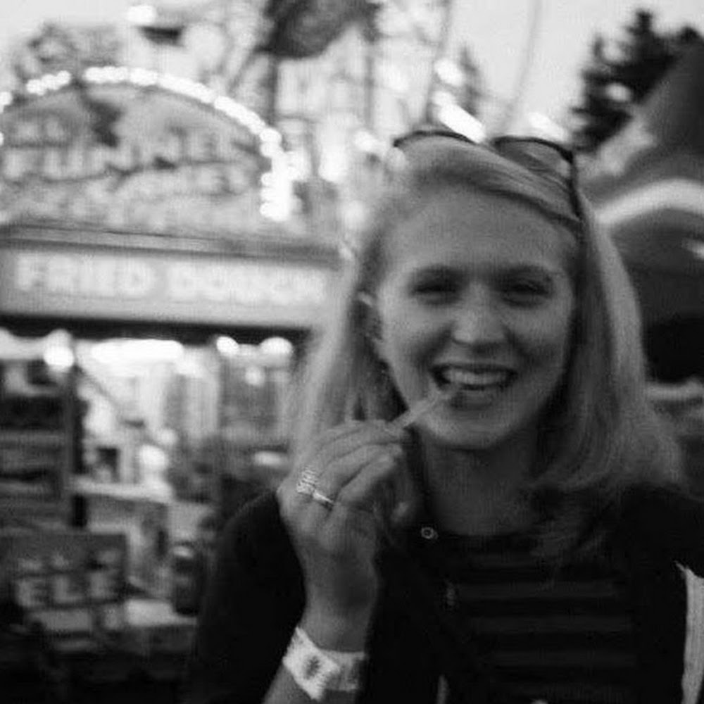 Meet your Posher, Thea